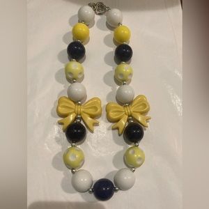 RETRO BOW NECKLACE NAVY, YELLOW & WHITE 18”